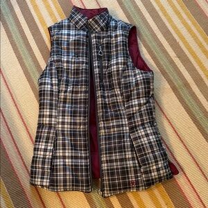 Ariat Black Plaid and Burgundy Puffer Vest XS/P Reversible